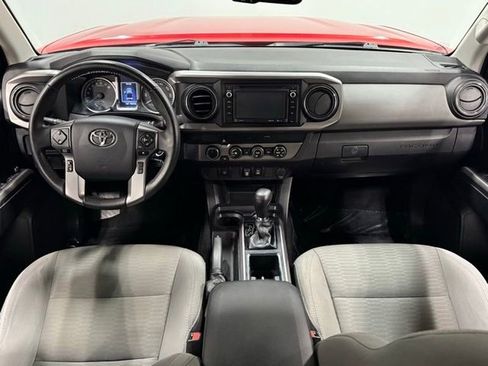 Used 2019 Toyota Tacoma SR5 image 32