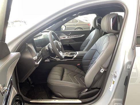 New 2026 BMW 740i w/ Executive Package RWD image 9