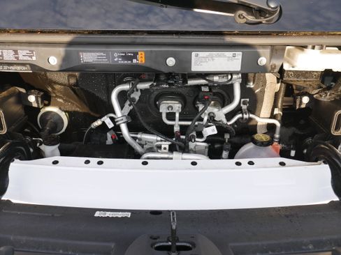 New 2025 Chevrolet Brightdrop 600 w/ Power Door Package image 13