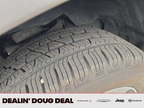 Used 2019 RAM 1500 Laramie AWD/4WD image 29