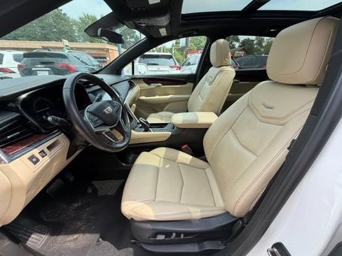 Used 2019 Cadillac XT5 Premium Luxury AWD/4WD image 9