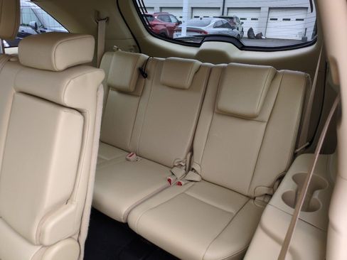 Used 2019 Toyota Highlander XLE FWD image 37