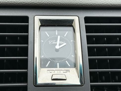 Used 2006 Cadillac DTS image 60