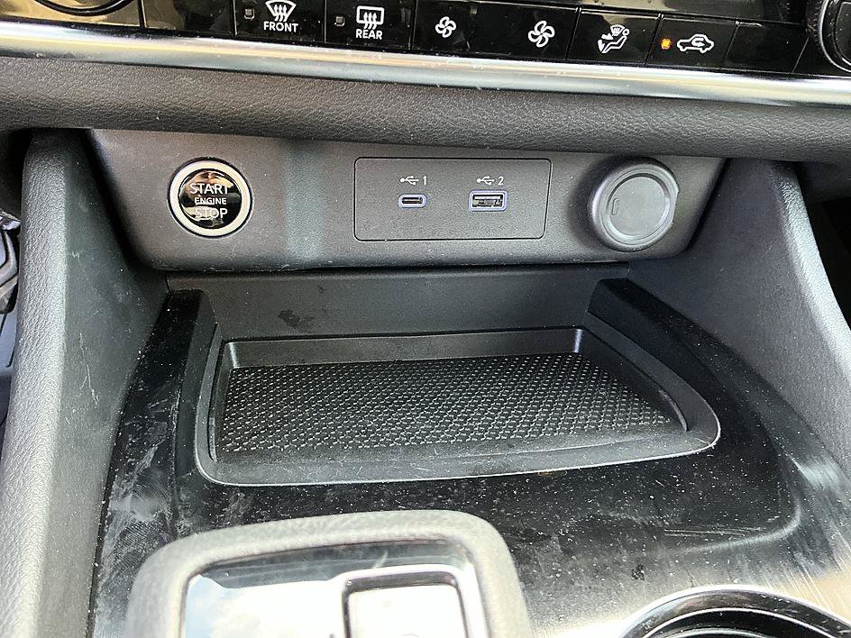 Certified 2023 Nissan Rogue SV FWD image 19