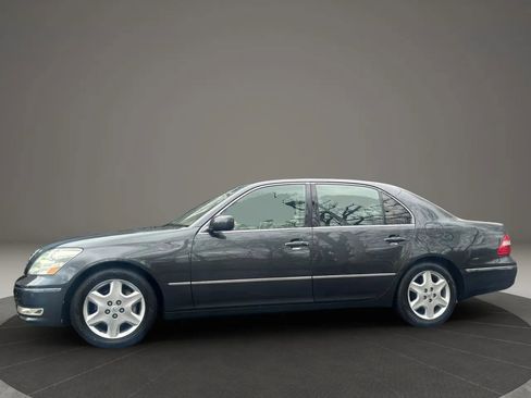 Used 2004 Lexus LS 430 RWD image 7