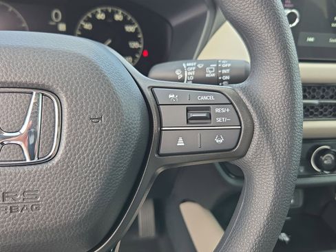 New 2026 Honda HR-V LX image 18