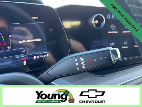 New 2026 Chevrolet Suburban Premier image 23