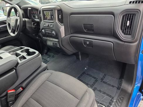 Used 2025 Chevrolet Silverado 1500 Custom w/ Turbomax Blackout Package AWD/4WD image 19