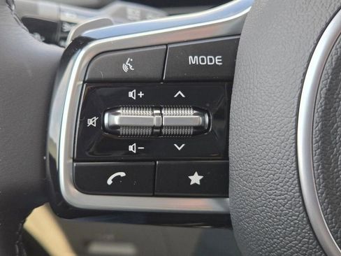 New 2026 Kia Carnival EX image 24