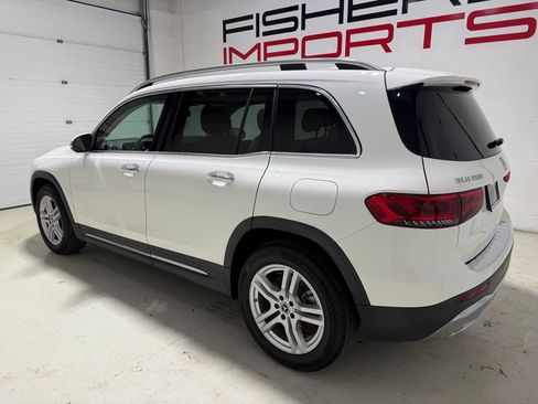Used 2022 Mercedes-Benz GLB 250 4MATIC w/ Premium Package Lite image 7