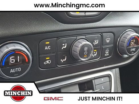 Certified 2023 GMC Terrain SLE w/ Driver Convenience Package AWD/4WD image 16