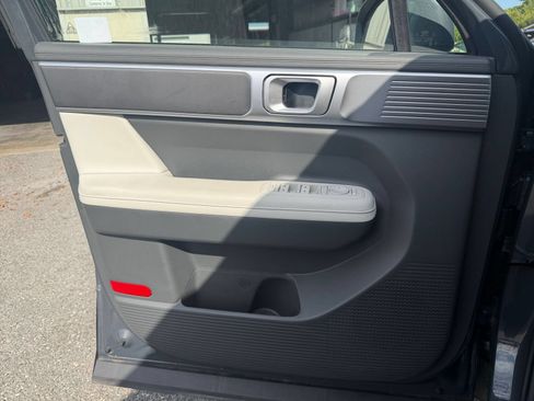 Used 2026 Hyundai Santa Fe SEL FWD image 18