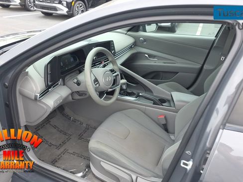 Used 2024 Hyundai Elantra SE FWD image 22