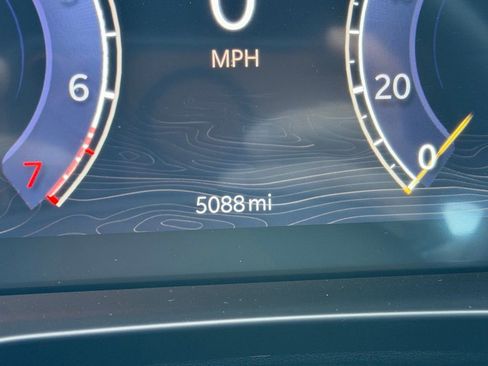 New 2025 Jeep Grand Cherokee Limited image 10