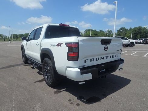 Used 2023 Nissan Frontier PRO-4X w/ Pro-4X Premium Package AWD/4WD image 11