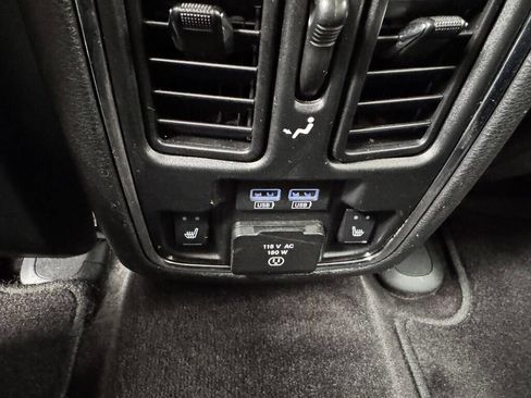 Used 2017 Jeep Grand Cherokee Limited AWD/4WD image 20