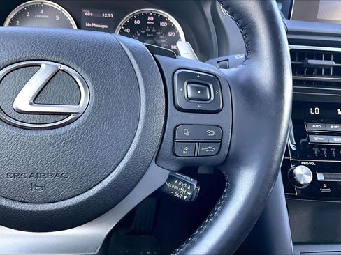Used 2022 Lexus IS 300 image 25