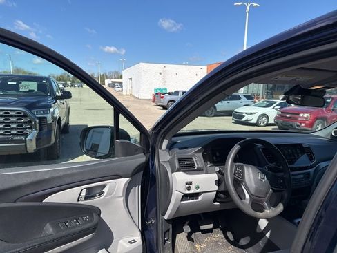 Used 2019 Honda Pilot EX image 21