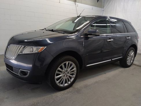 Used 2014 Lincoln MKX w/ Equipment Group 101A image 2