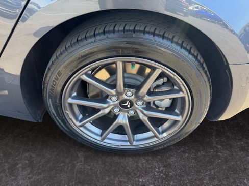 Used 2018 Tesla Model 3 Long Range AWD/4WD image 14