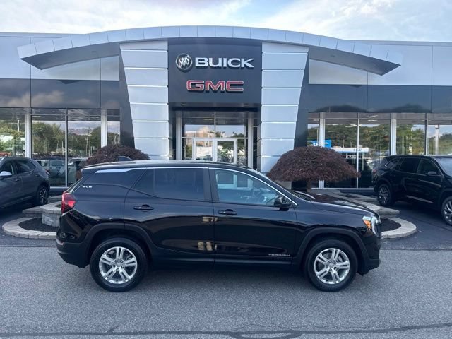 Used 2024 GMC Terrain SLE AWD/4WD image 26