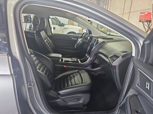 Used 2023 Ford Edge SEL AWD/4WD image 10