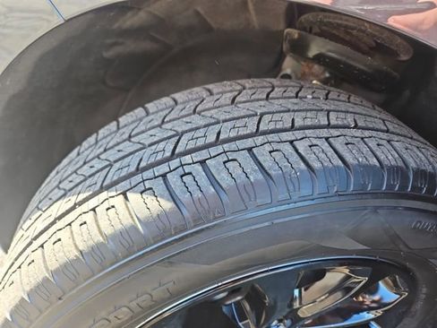 Used 2018 Chevrolet Equinox LT image 27