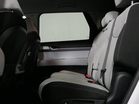 Used 2020 Hyundai Palisade SE AWD/4WD image 16