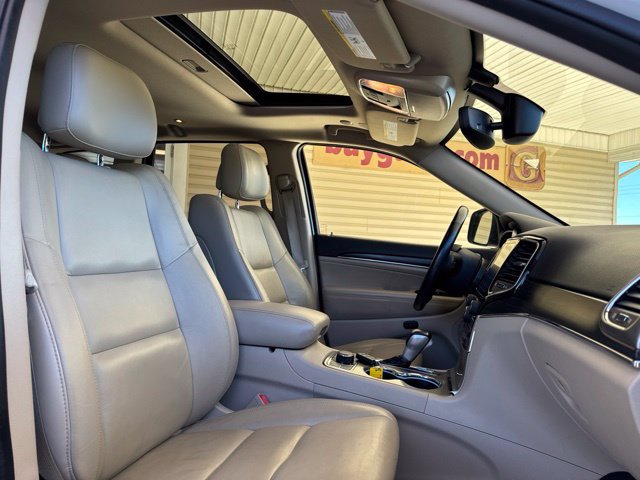 Used 2021 Jeep Grand Cherokee Limited w/ Premium Lighting Group AWD/4WD image 26