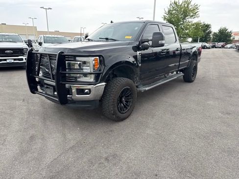 Used 2019 Ford F250 4x4 Crew Cab Super Duty image 8