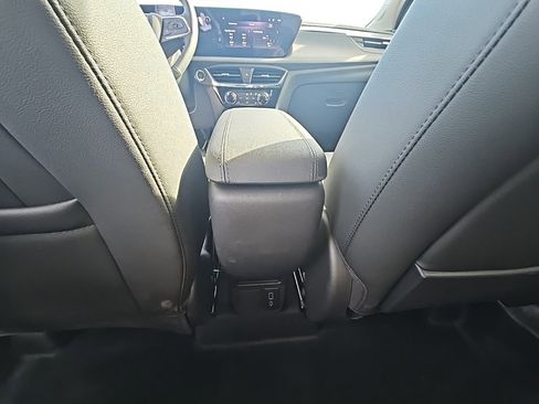 Used 2025 Buick Encore GX Sport Touring w/ Advanced Technology Package image 15