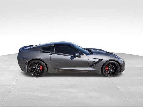 Used 2015 Chevrolet Corvette Stingray Coupe image 5