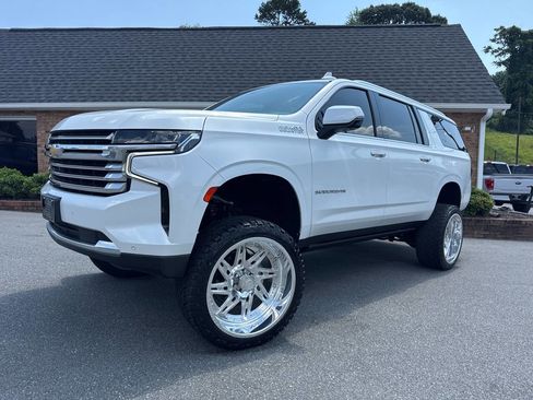 Used 2021 Chevrolet Suburban High Country image 5