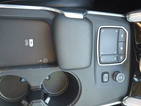 Certified 2025 Acura TLX w/ Technology Package image 21