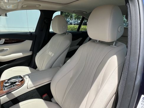 Used 2019 Mercedes-Benz E 300 4MATIC image 16