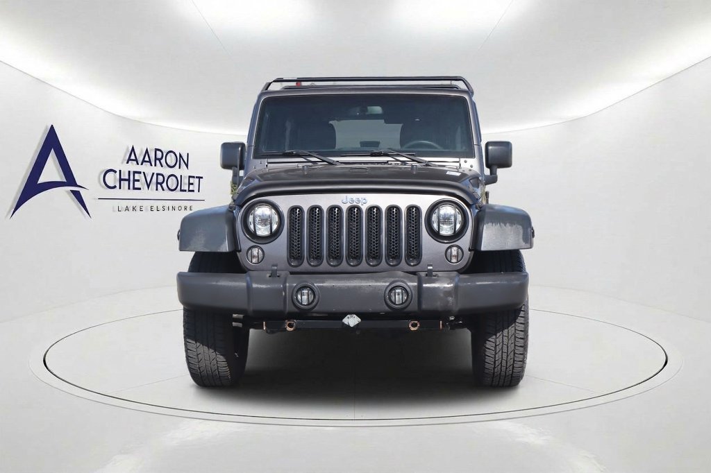 Used 2018 Jeep Wrangler Unlimited Rubicon w/ Connectivity Group AWD/4WD image 2