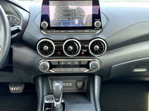 Used 2024 Nissan Sentra SV image 31