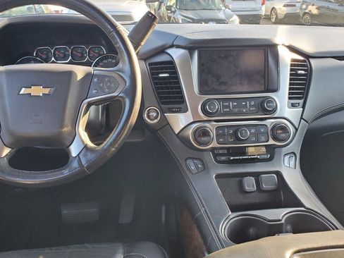 Used 2018 Chevrolet Suburban LT AWD/4WD image 8