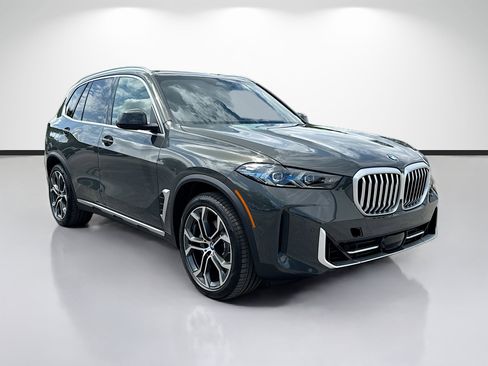New 2026 BMW X5 xDrive40i w/ Climate Comfort Package AWD/4WD image 1