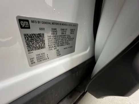 Certified 2022 GMC Terrain AT4 w/ Infotainment Package II AWD/4WD image 35