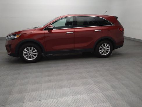 Used 2019 Kia Sorento FWD V6 image 2