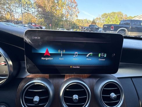 Used 2019 Mercedes-Benz C 300 Sedan image 31