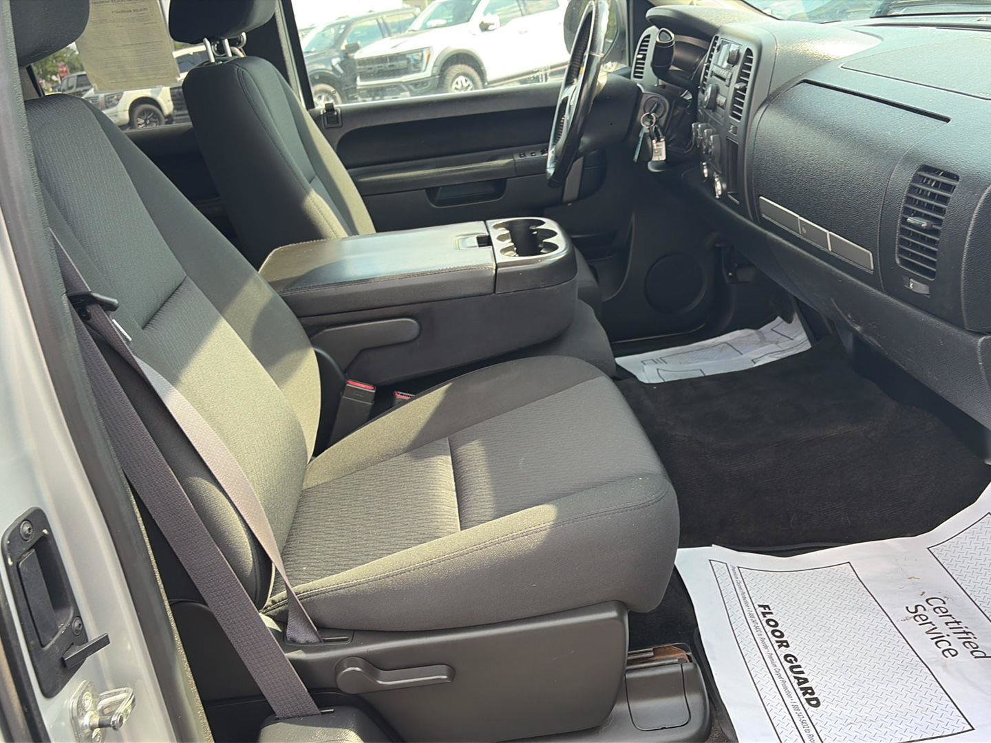 Used 2011 GMC Sierra 2500 SLE w/ Convenience Package AWD/4WD image 16