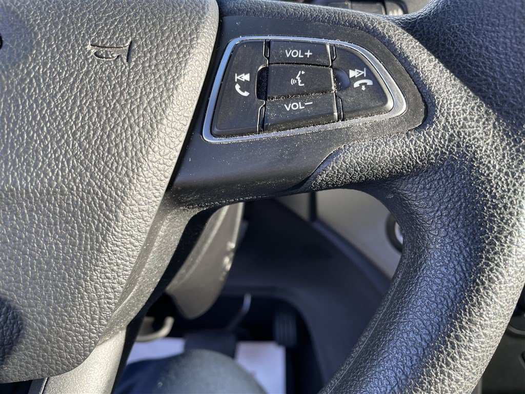 Used 2019 Ford Escape SE AWD/4WD image 16