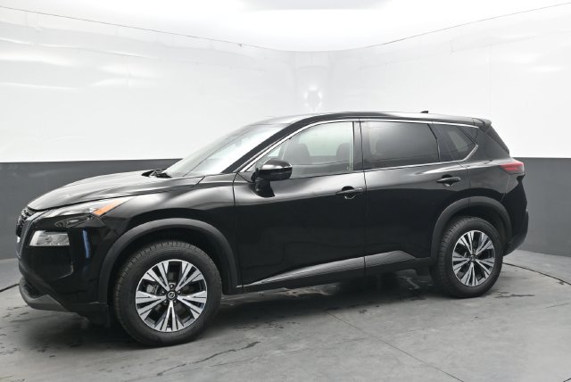 Used 2021 Nissan Rogue SV AWD/4WD image 3