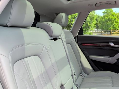 Used 2018 Audi Q5 2.0T Premium Plus AWD/4WD image 22