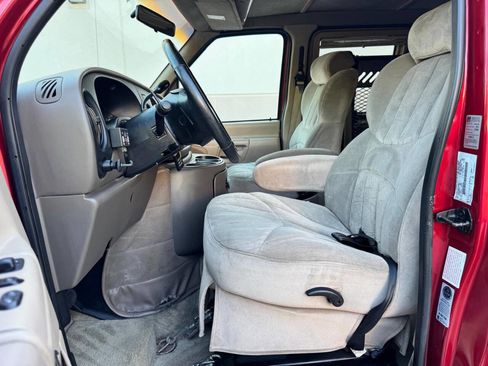 Used 1999 Ford E-250 and Econoline 250 image 11