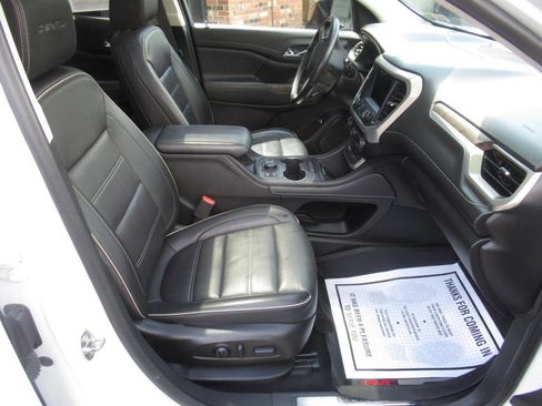 Used 2022 GMC Acadia Denali w/ Denali Ultimate Package AWD/4WD image 7