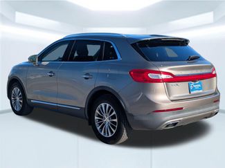 Used 2017 Lincoln MKX Select w/ Select Plus Package video 2