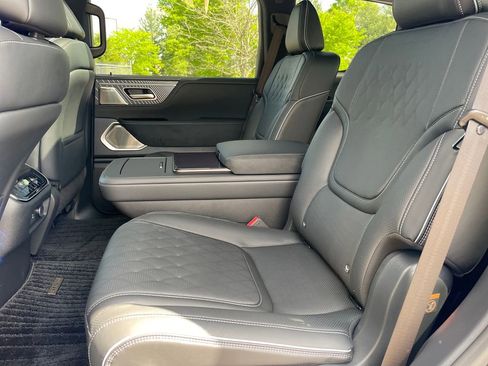 New 2026 INFINITI QX80 Autograph AWD/4WD image 11